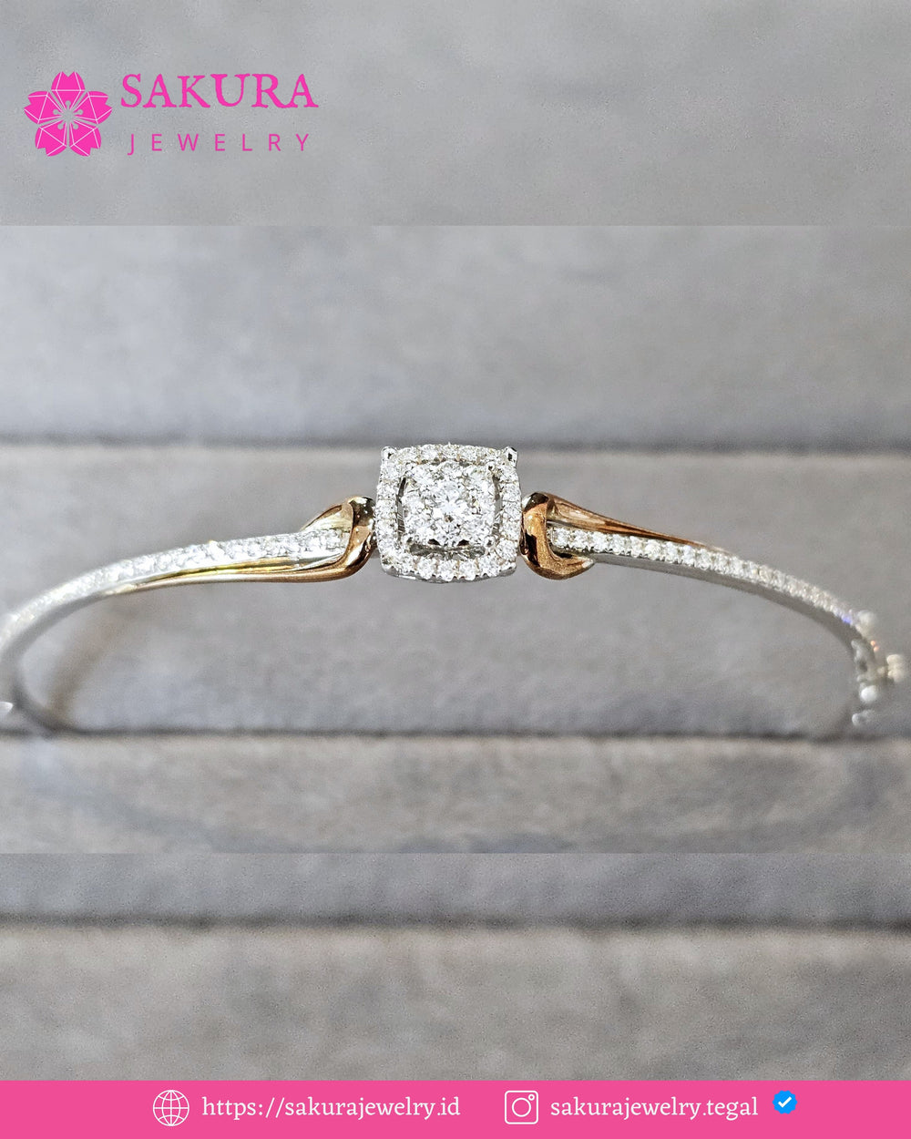 Diamond Bangle Code D6WPZ3 Berlian Natural