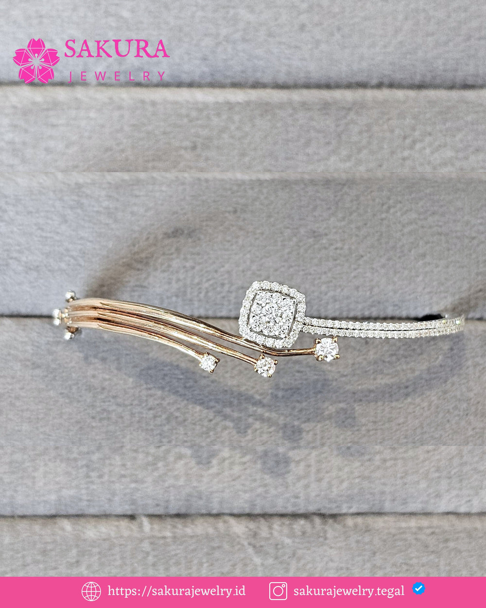 Diamond Bangle Code D6Y53G Berlian Natural